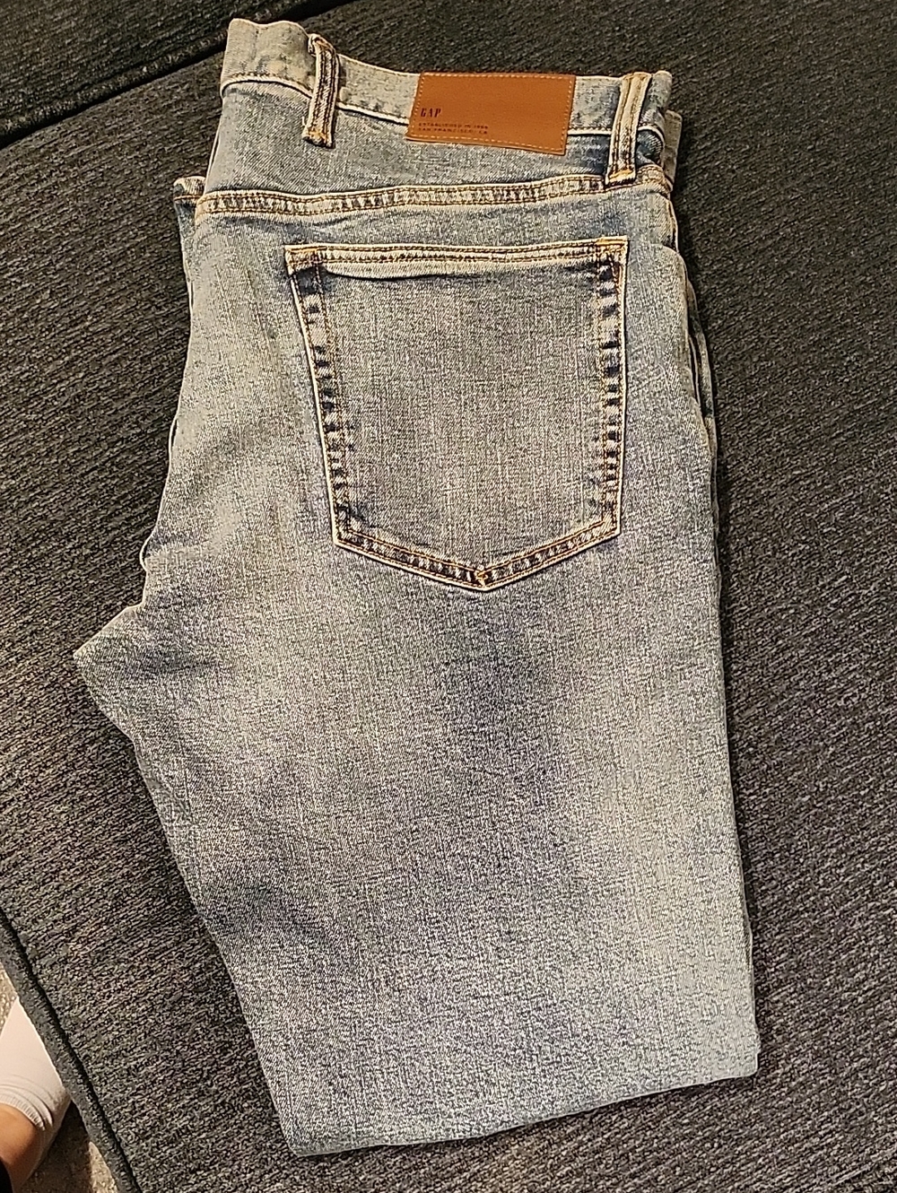 GAP Men's Faded Light Blue Slim Straight Jeans